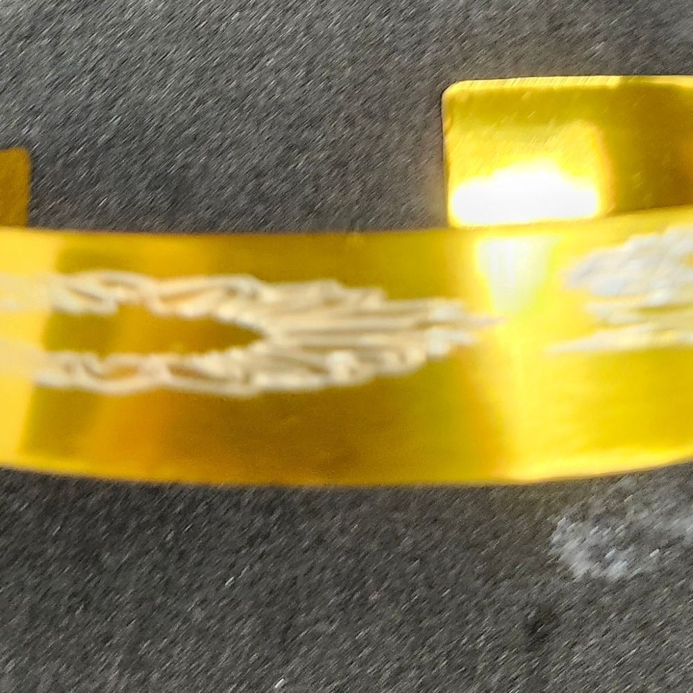 Hand Crafted Engraved Cuff Bracelet Gold Color SunFlower - Picture 4 of 16